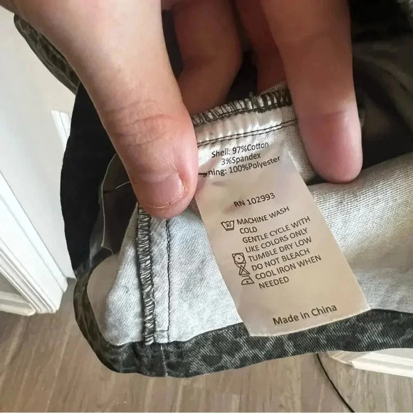 404 NWT Marissa Webb Animal Print Long Sleeve Button Up Dress Size 2 - Picture 7 of 8